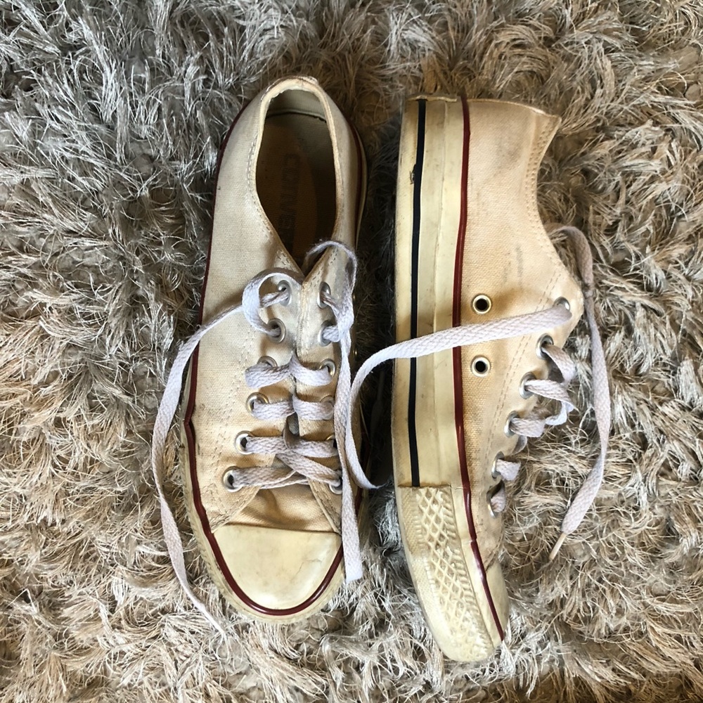 Converse 6.5 (fits women 7.5) classic whites